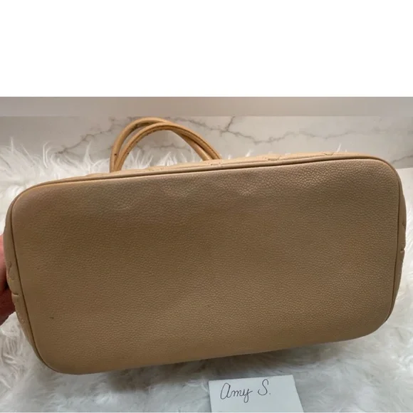 Chanel Medallion Caviar leather quilted purse - Picture 13 of 15